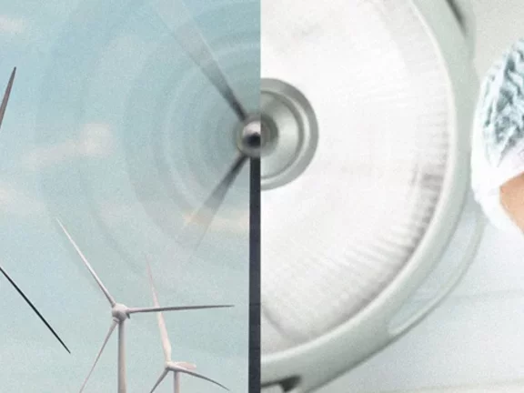 Air Liquide bietet medizinische Gase, die mit Strom aus 100 % erneuerbaren Energiequellen hergestellt werden.
