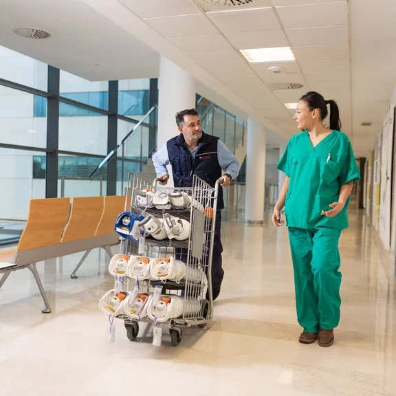 Flaschenwagen für Gasflaschen in einem Krankenhaus 